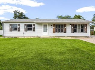 770 Mohawk Dr, Lowell, IN 46356