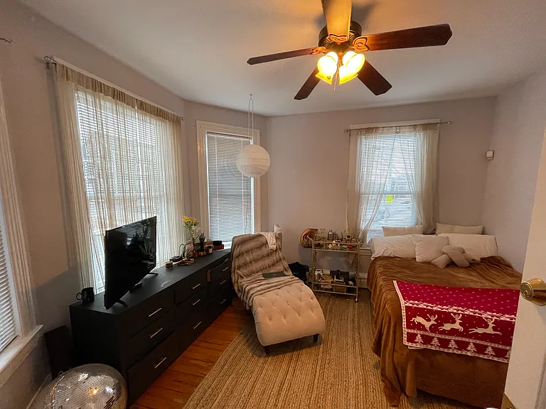 382 Hope St #1 — Photo 9