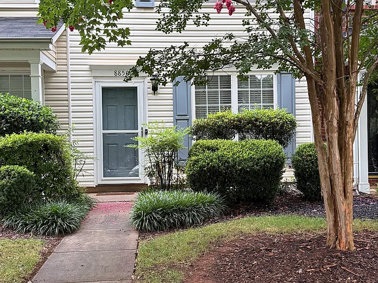 8850 Gerren Ct — Photo 1