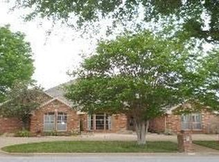 6115 Honeytree Dr, Arlington, TX 76016