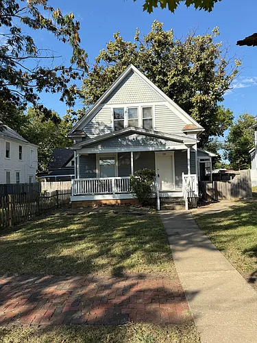 1118 SW 2nd St Photo 1