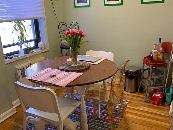 5th image of 3950 Blackstone Ave APT 2B