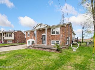 2903 Rockaway Dr, Louisville, KY 40216