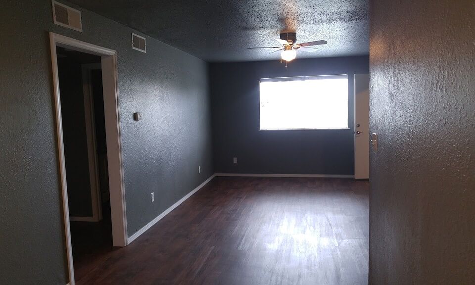 1st image of 124 NE 23rd St APT 204