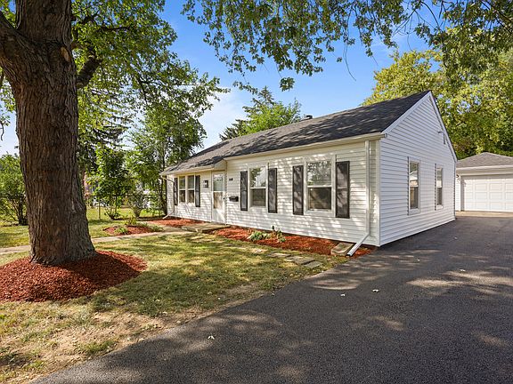 2nd image of 1720 Lyons Ct