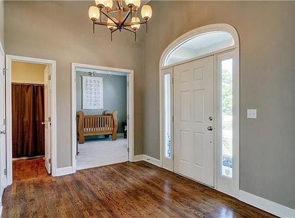 3rd image of 8301 Harbour Pl