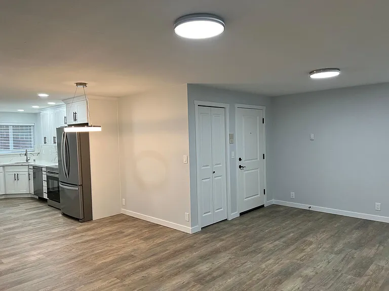 19215 15th Ave NE #3 — Photo 13