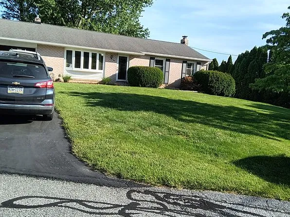 4 Fairfax Cir, Shrewsbury, PA 17361
