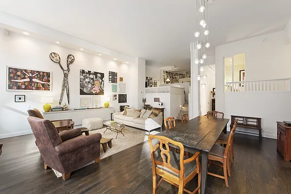 Sold by Nest Seekers International | media 10
