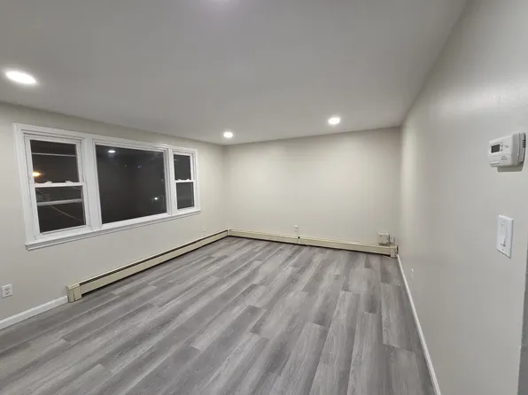 228 Cleveland Ave Floor 2, Harrison, NJ 07029
