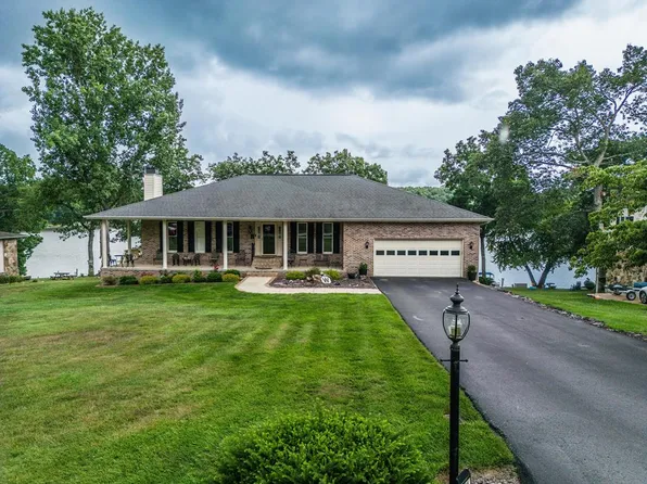 104 Shoreline Dr, Crossville, TN 38555