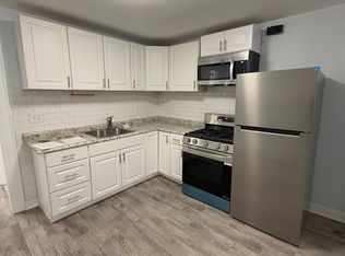 360 N 11th St FLOOR 3, Newark, NJ 07107
