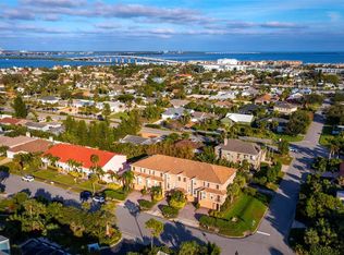385 8th Ave N, Tierra Verde, FL 33715