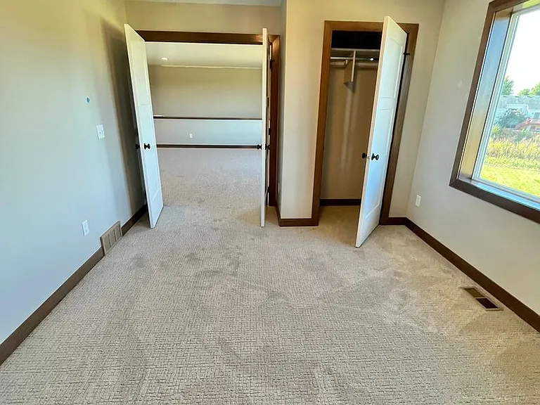 5525 W Liberator Cir — Photo 27
