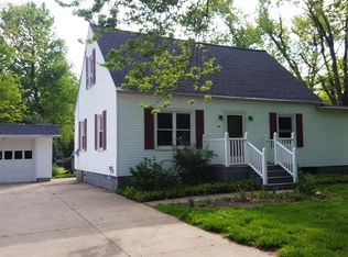 537 Boyer Rd, Erie, PA 16511