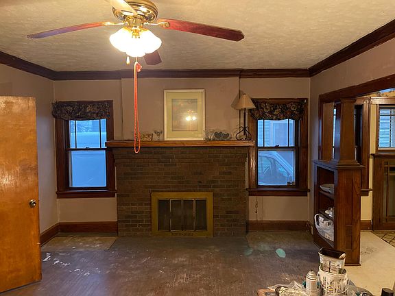 3rd image of 1116 W Jefferson St #1