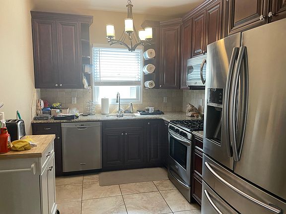 4th image of 148 Hamden Ave Floor 1