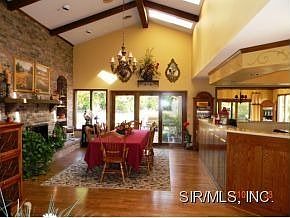 4th image of 12 Sugar Creek Ln