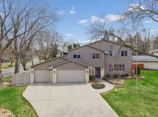 11513 Ravoux Ave, Burnsville, MN 55337