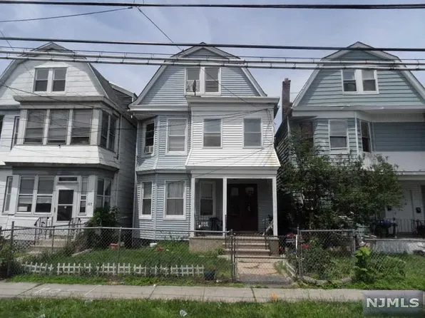 1105 Grove St #A, Irvington, NJ 07111