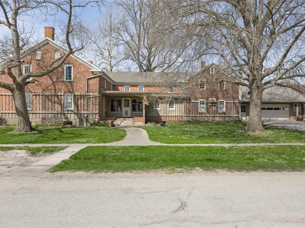 1111 26th Ave, Middle Amana, IA 52307