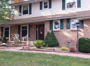 7320 Loveland Dr, Huntingdon, PA 16652