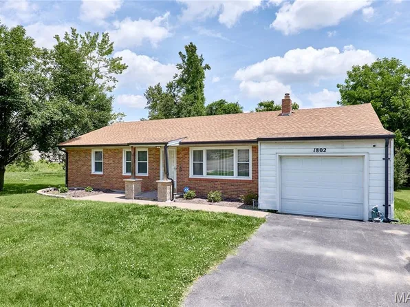 1802 S New Florissant Rd, Florissant, MO 63031