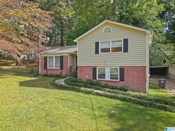 909 Winchester Dr, Birmingham, AL 35235
