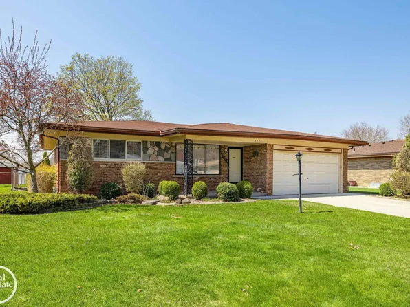 37761 Lola Dr, Sterling Heights, MI 48312