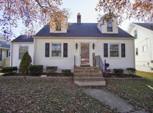 200 N 32nd St, Belleville, IL