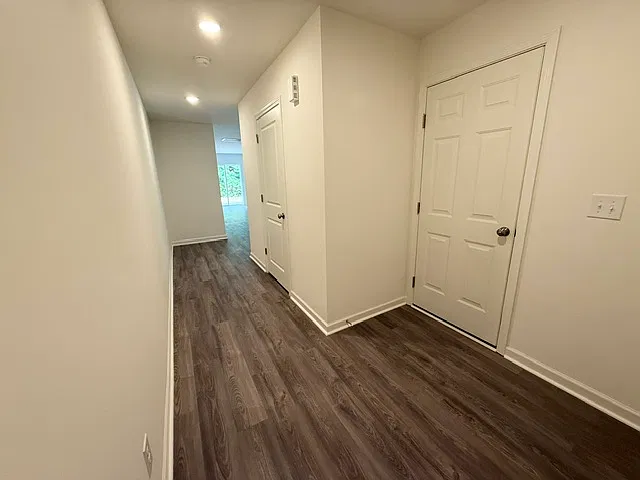 2348 B Brookville Dr. - 1 — Photo 3