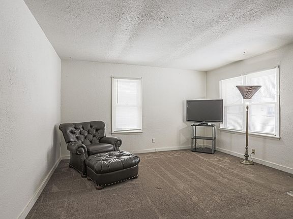 5th image of 2516 Avenue L