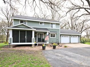 425 Shady Ridge Rd NW, Hutchinson, MN 55350