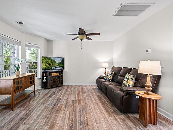 2nd image of 126 Sprouse Ln