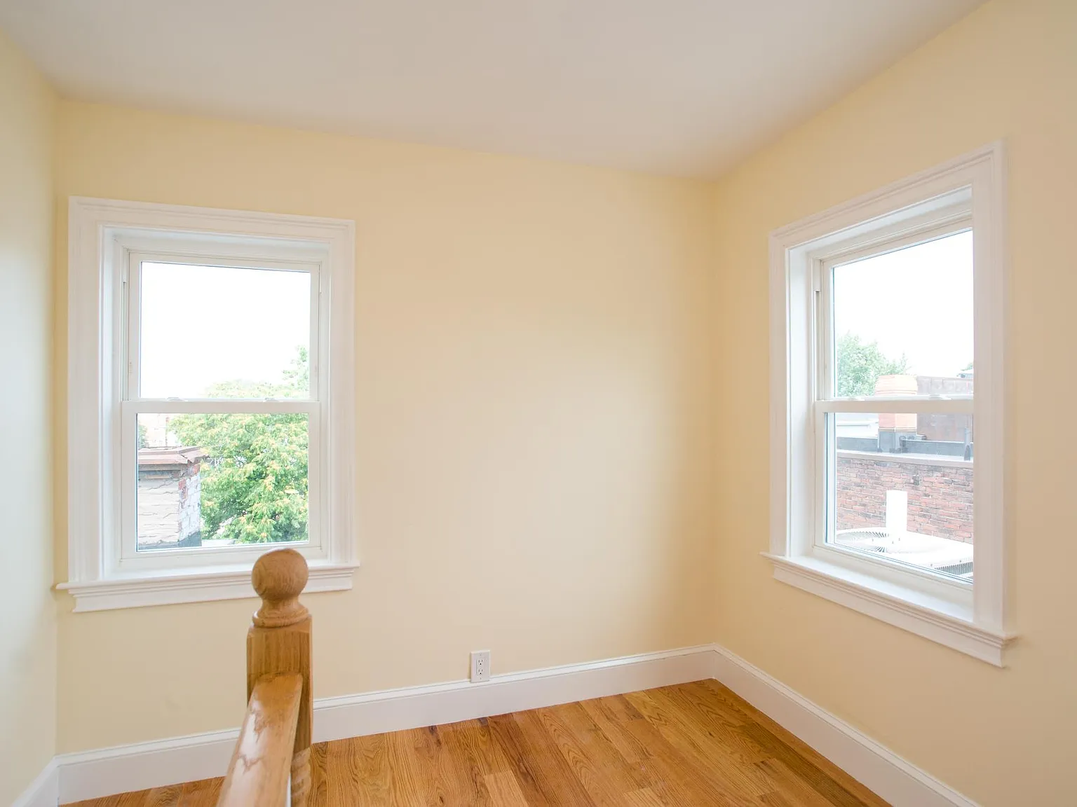 3 bed, 1100 sqft, $4,200 — Photo 4
