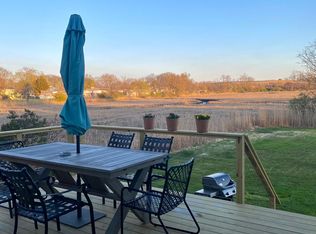 781 Oldfield Rd #781, Fairfield, CT 06824