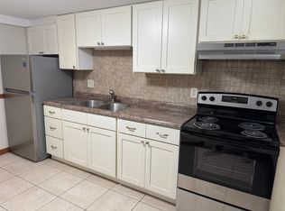 49 Alton St #B, Providence, RI 02908