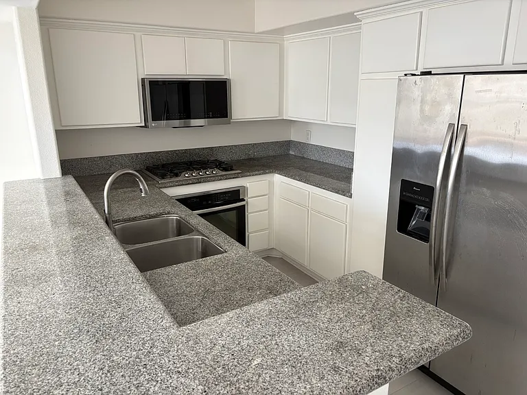 200 Pacific Coast Hwy #208 — Photo 12
