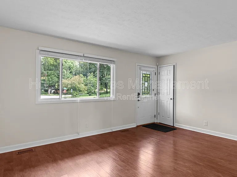 1160 Birnam Woods Trl — Photo 2