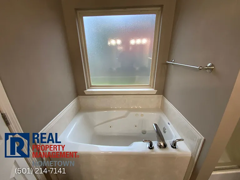 2809 Ewing Ln — Photo 12