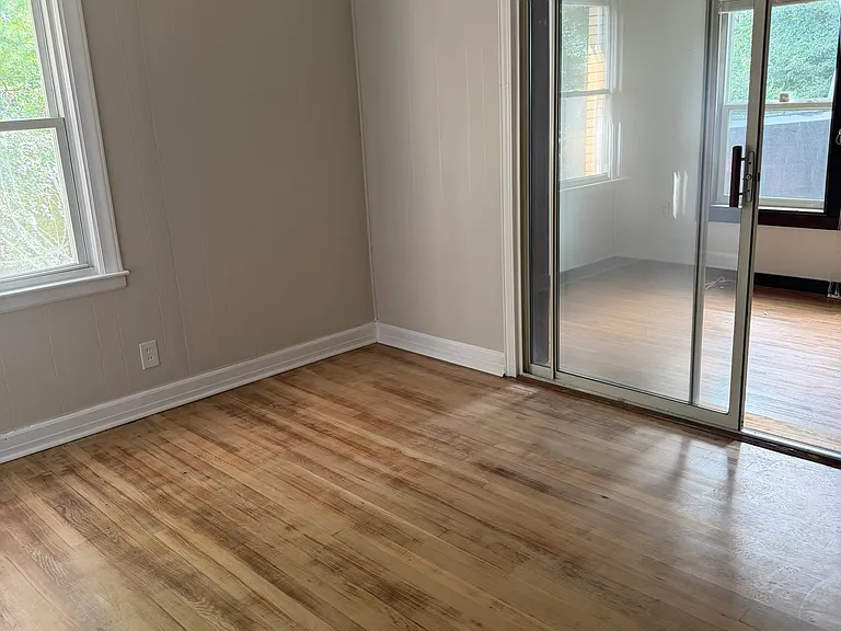 127 Longview Dr — Photo 14
