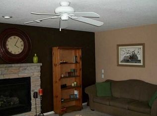 30254 Cedar Valley Dr, Northwood, OH 43619