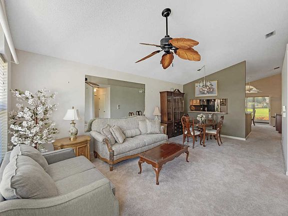4th image of 1126 NW Lombardy Dr