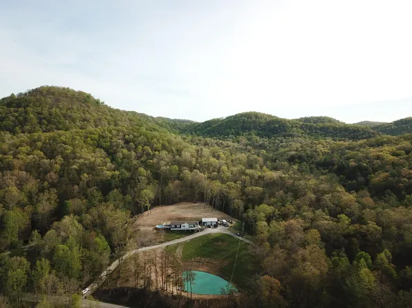 11490 Red Lick Rd, Irvine, KY 40336