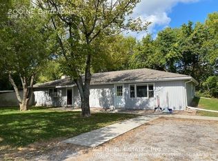 200 NE Brizendine Rd, Blue Springs, MO 64014