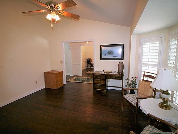 3rd image of 4901 Winwood Way