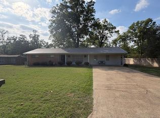 341 Shelby Dr, Drew, MS 38737