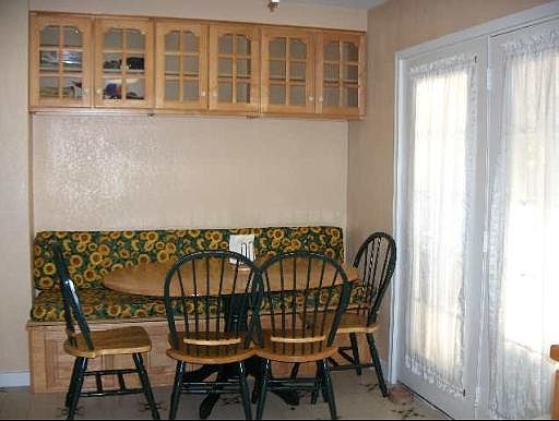 4th image of 211 MOONSTONE ST