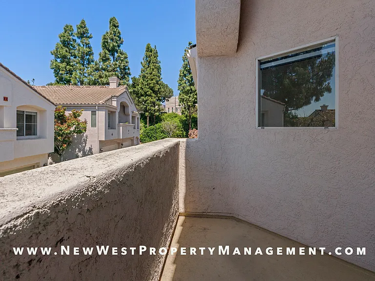 5522 Renaissance Ave #1 — Photo 17