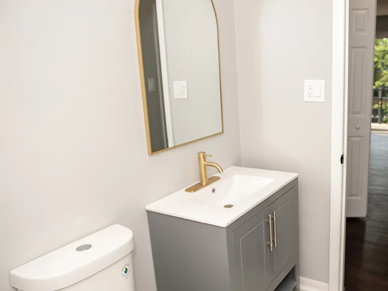 101 Oglesby Ave — Photo 16